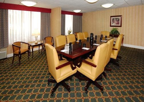 Clarion Hotel Fort Myers Facilități foto